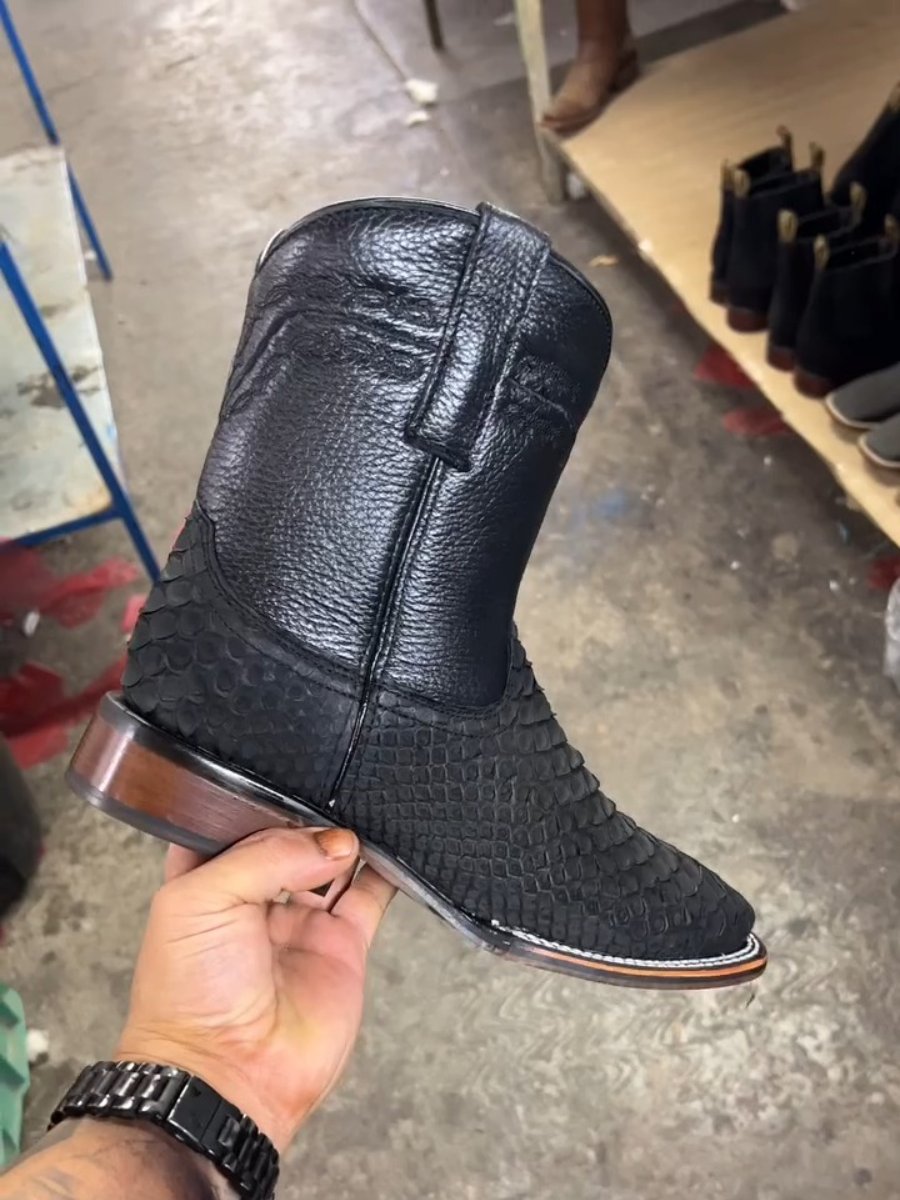 Men's Crocodile Block Heel Flat Toe Ankle Boots
