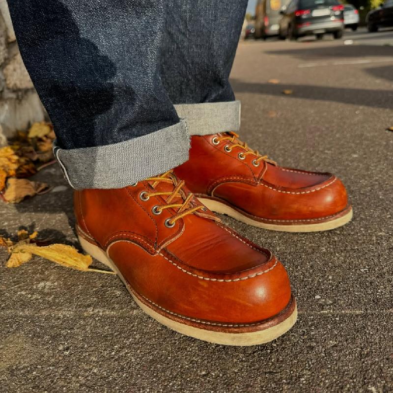 875 Retro Distressed Cowhide Round Toe Martin Boots