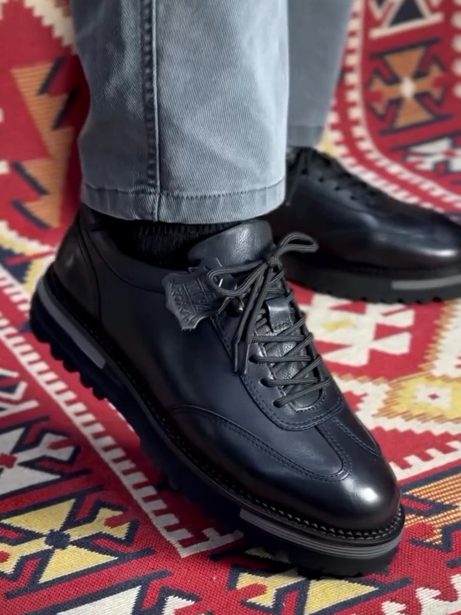Men's Leather Casual Sneakers