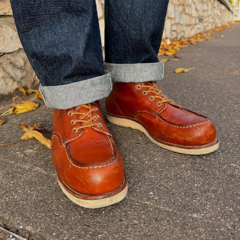 875 Retro Distressed Cowhide Round Toe Martin Boots