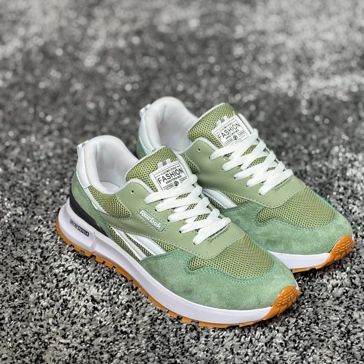 2025 Summer High Quality Breathable Sneakers