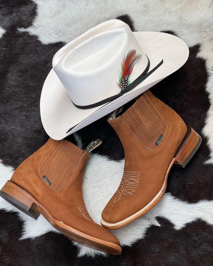 Couple's Retro Cowboy Short Boots