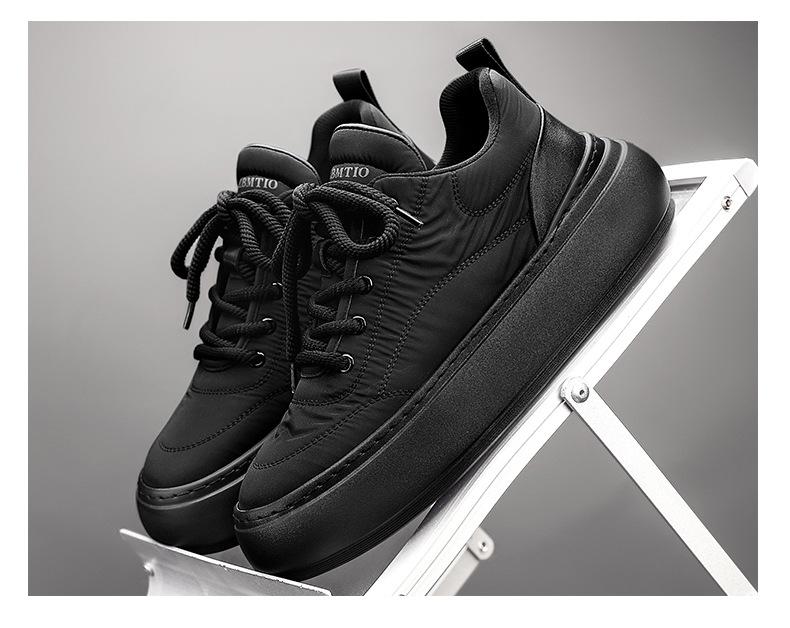 Men's Soft-soled Lightweight Water-proof Sneakers