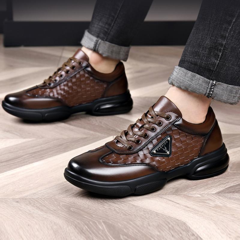 Men's New Hand-woven Soft-soled Casual Shoes