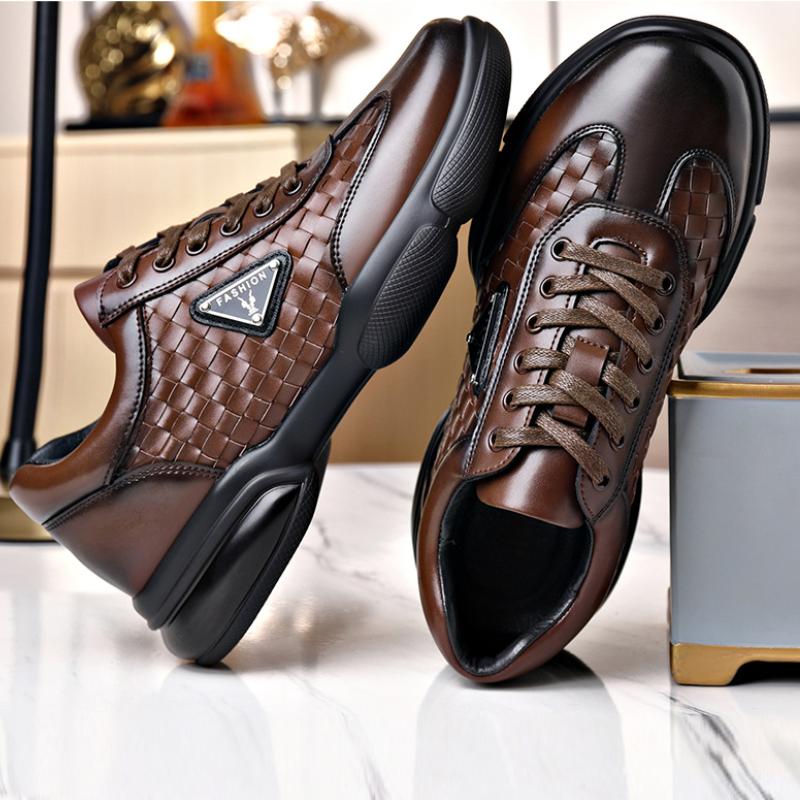 Men's New Hand-woven Soft-soled Casual Shoes